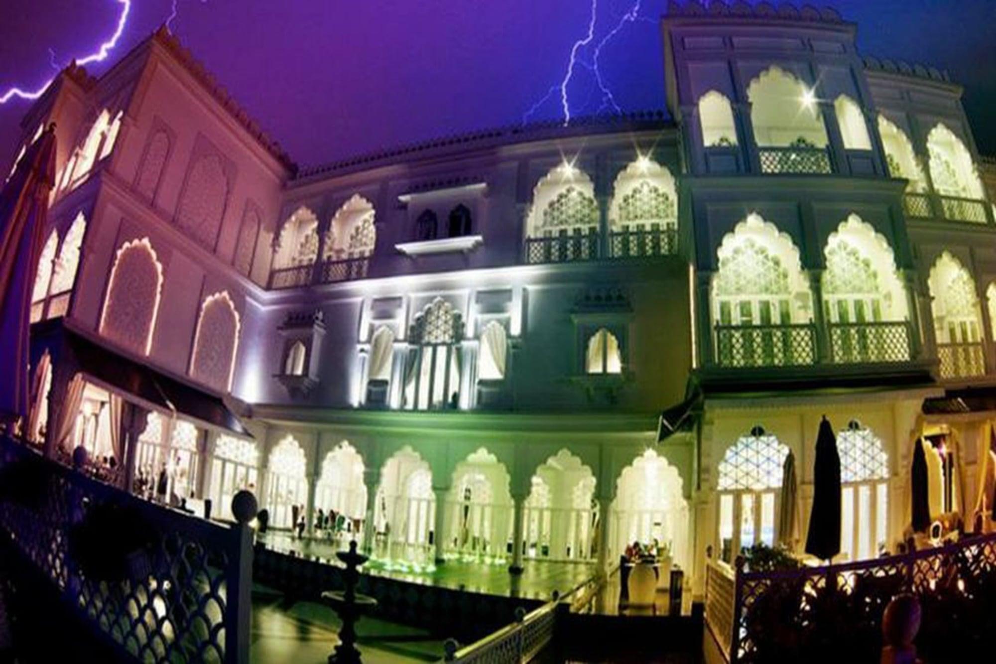 Chloe Gallery Ho Chi Minh City Bagian luar foto